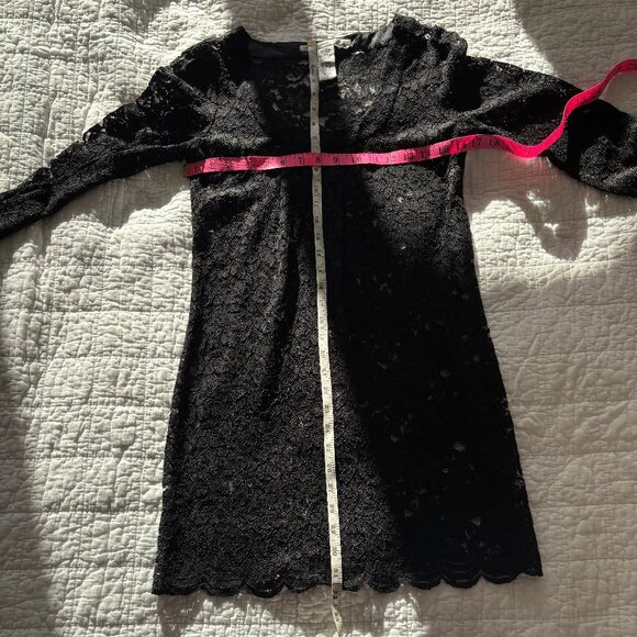 Sz2 Diane von Furstenberg Authentic Mini Black Lace Dress – Perfect LBD! - Picture 12 of 14